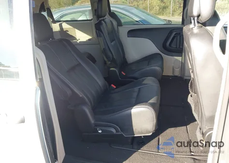 2016 Chrysler Town & Country Touring из США, поврежденный, VIN 2C4RC1BG5GR281534